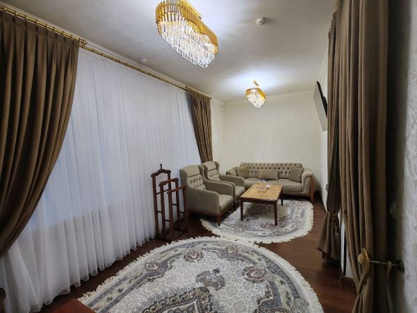 Shavat temir yo'l stantsiyasi