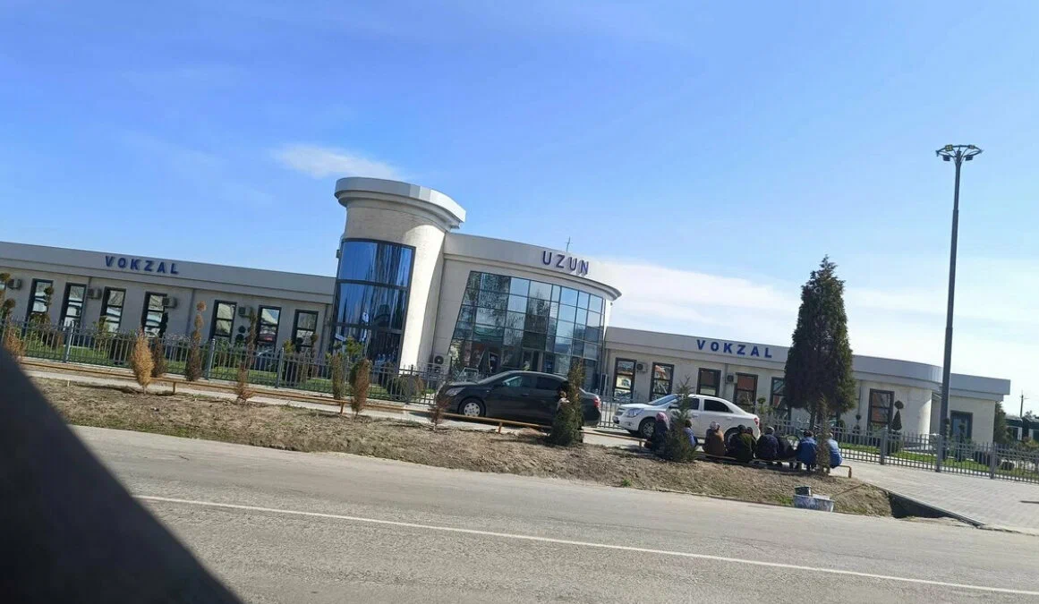 "Sariosiyo" temir yo'l vokzali