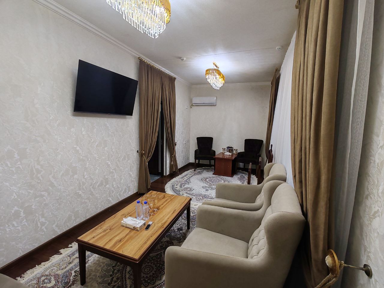 Shavat temir yo'l stantsiyasi